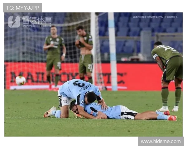 卡利亚里俱乐部签约新援提升阵容深度 聚焦新赛季目标与挑战