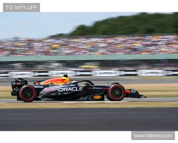 红牛车队技术革新引热议新赛季梅赛德斯与法拉利誓言全面反击